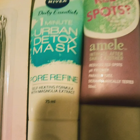 Bulk beauty-skin/suncare/ mask/👌 creams/🧼etc. All🆕MUST GO asap !;) - Picture 7 of 11